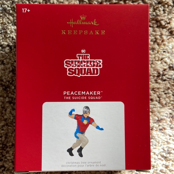 Hallmark 2021 DC Comics The SuicideSquad Peacemaker Keepsake Ornament - Picture 2 of 5